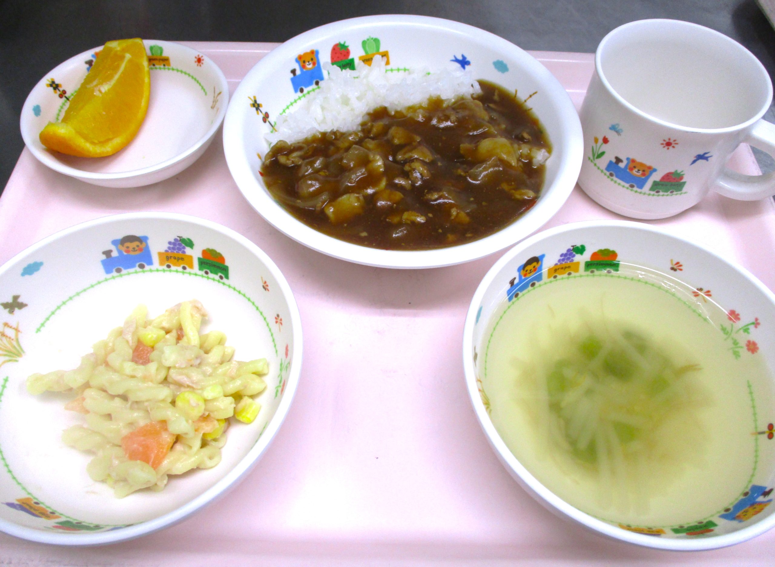 大宮たんぽぽ保育園 給食の様子